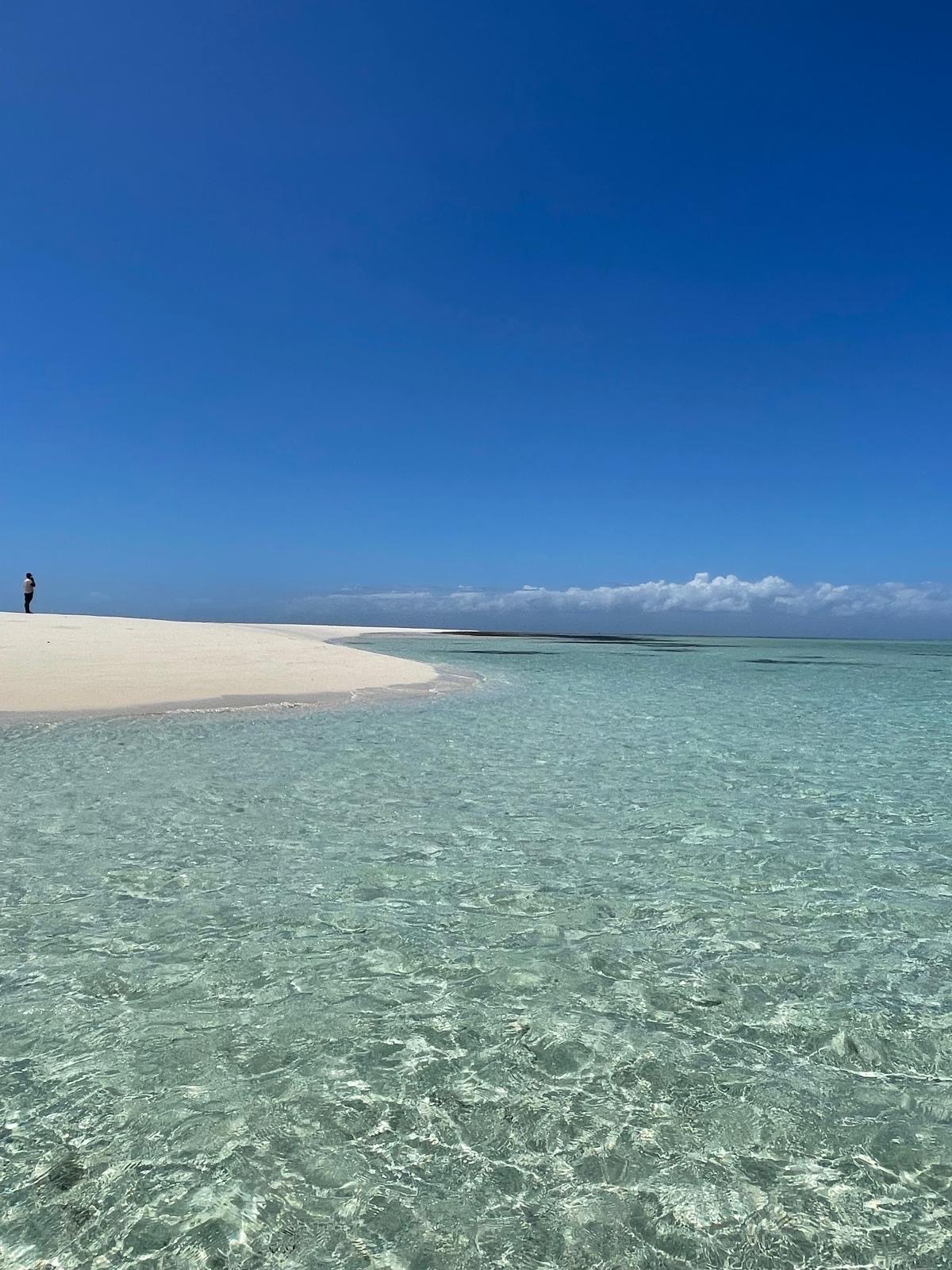 L'oceano di Zanzibar: lingua di sabbia bianca e acqua turchese
